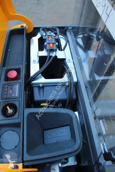 مرفاع شوكي Jungheinrich 250 ZT LI-ION
