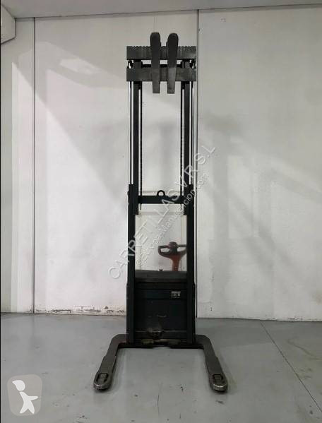 Штабелёр Linde L10 AS