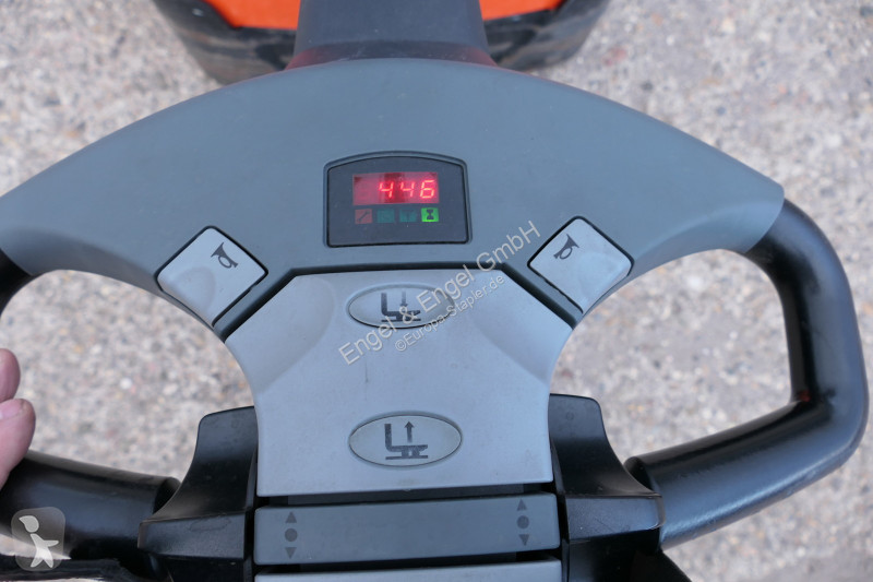 Apilador BT SWE 080L