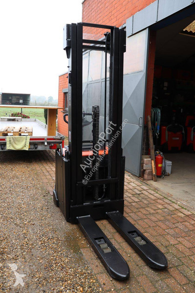 Stacker Toyota L