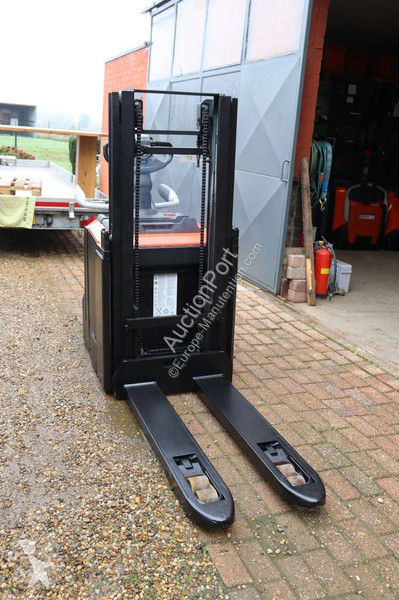 Stacker Toyota N