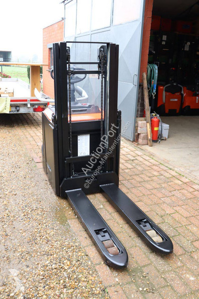 Stacker Toyota N