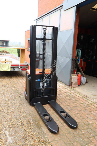 Stacker BT SWE120