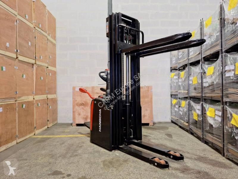 Apilador Hangcha  CDD16-AZ3S