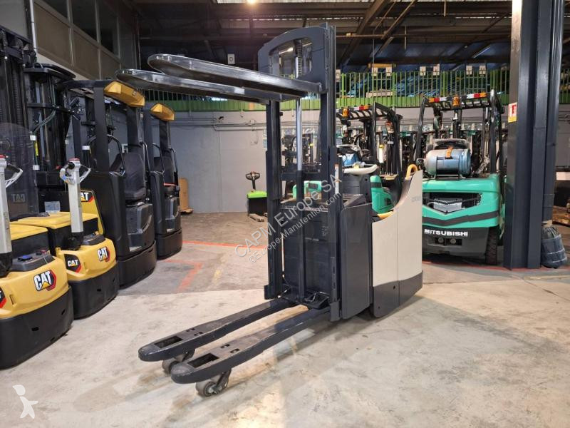 Apilador Crown  DT3040