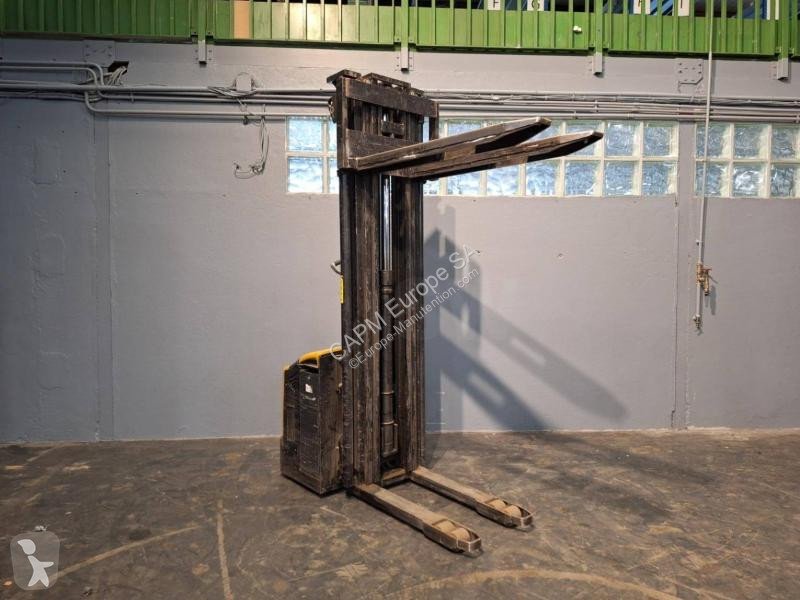 Gerbeur Caterpillar  NSP16N