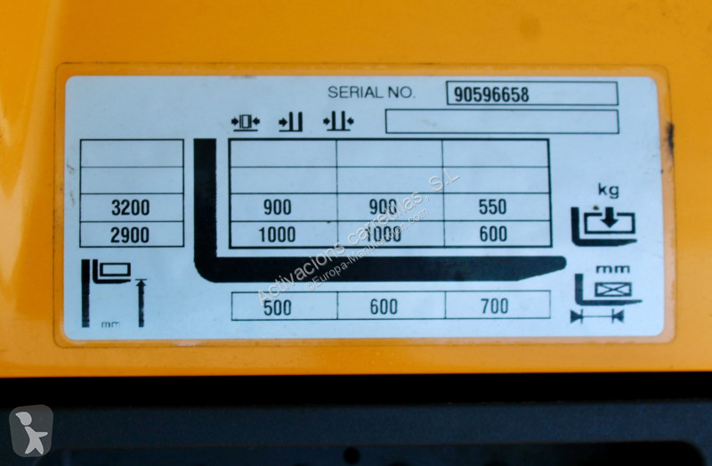 مرفاع شوكي Jungheinrich 320 ZT