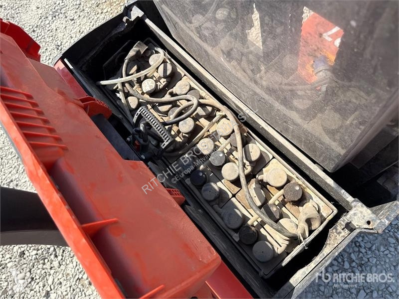 堆垛机 Toyota 8SM12 1200 kg Electric Stacker