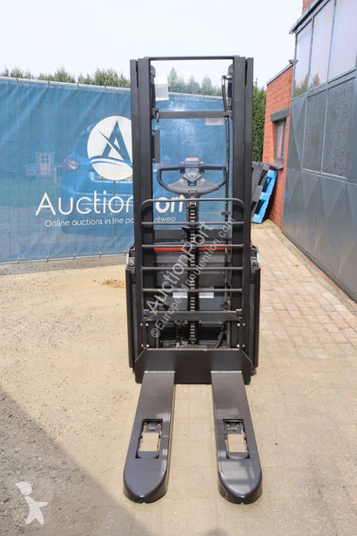 Stacker Toyota BT