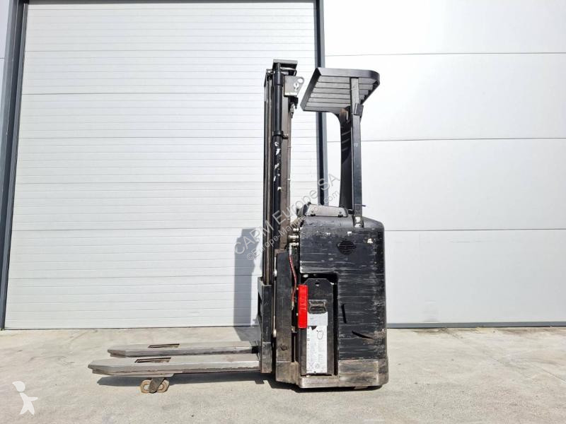 Stacker Caterpillar  NSR16NI