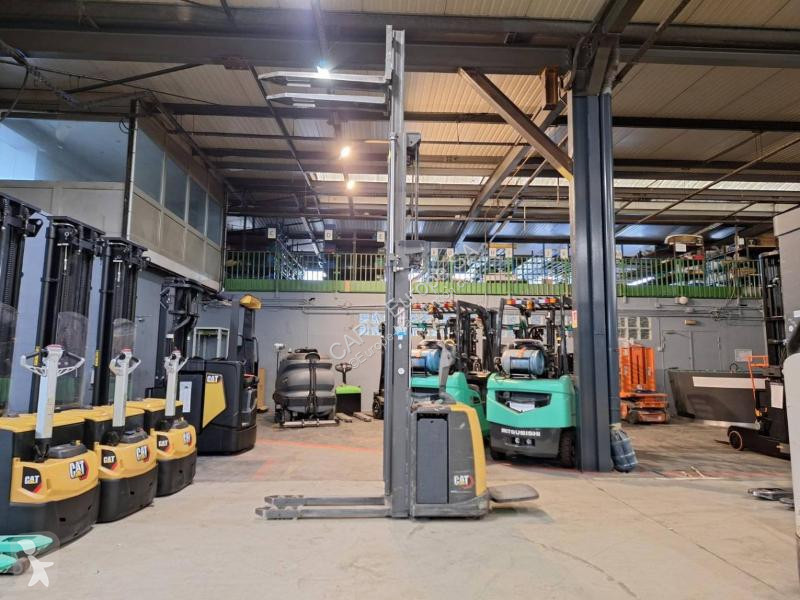 Gerbeur Caterpillar  NSV16P