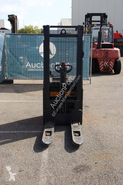 Apilador Linde L14