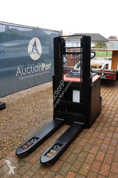 Stacker Toyota N
