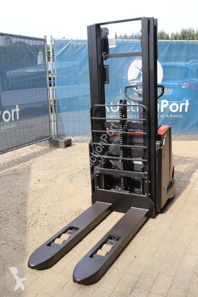 Stacker Toyota BT