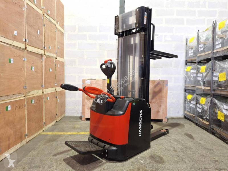 Apilador Hangcha  CDD16-AZ3S