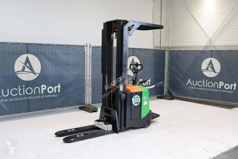 Apilador Cesab SPE160L