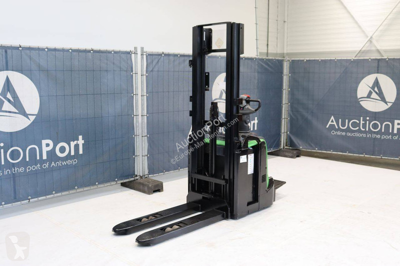 Apilador BT SPE120