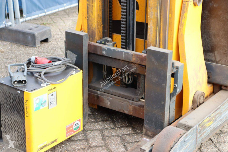 Gerbeur Jungheinrich ETV 214