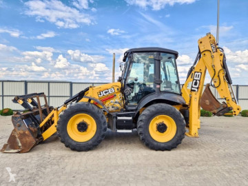 Tractopelle JCB