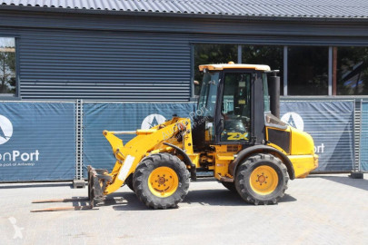 ポーランド Backhoe loaders BELGIUM, 4 ads of second hand backhoe
