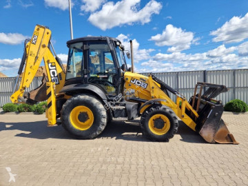 Tractopelle JCB