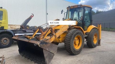 Tractopelle JCB