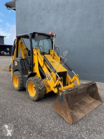 Mini koparko-ładowarka JCB