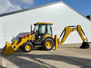 Tractopelle Caterpillar neuve