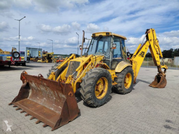 Экскаватор-погрузчик JCB