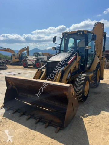 Retroescavadora rígida Caterpillar