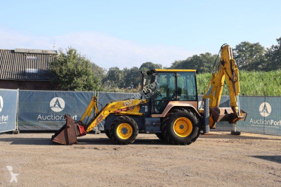Tractopelle rigide MF Automation
