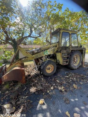 Rigid backhoe loader
