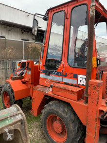 Tractopelle articulé FAI 555