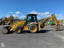 Komatsu WB93R-5 tractopelle rigide occasion