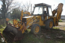Tractopelle rigide JCB 3CX