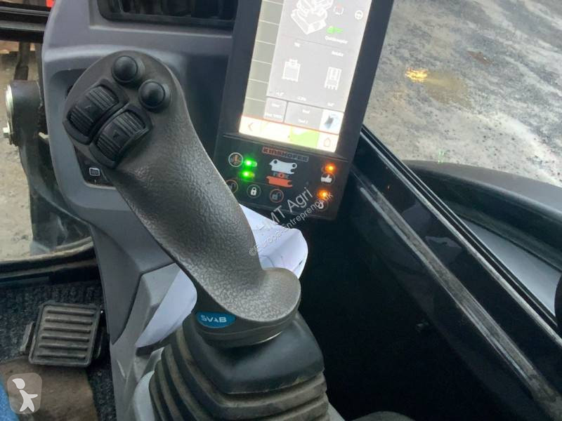 Retroescavadora Kubota KX042-4