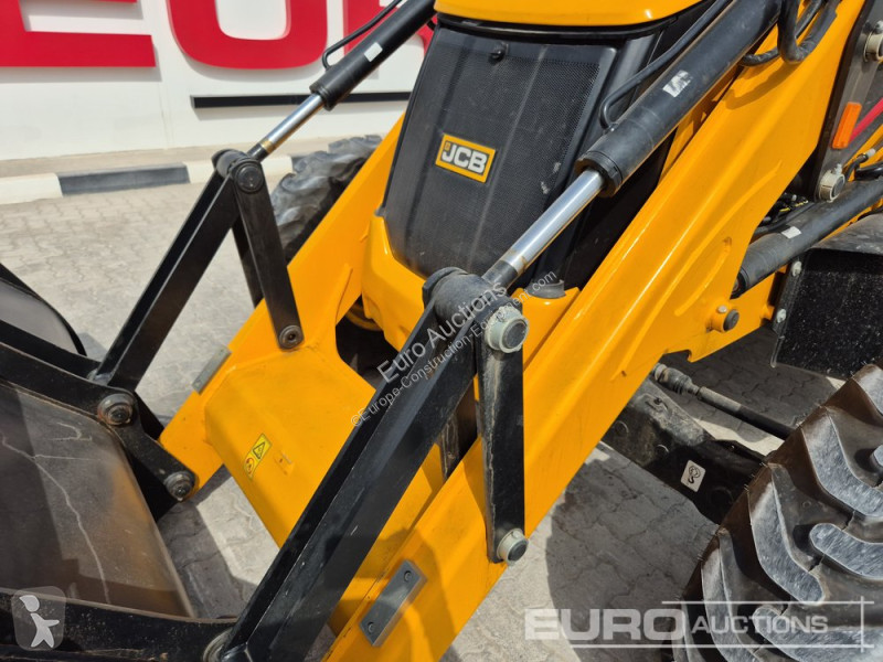 Graaflaadmachine JCB 3DX PLUS