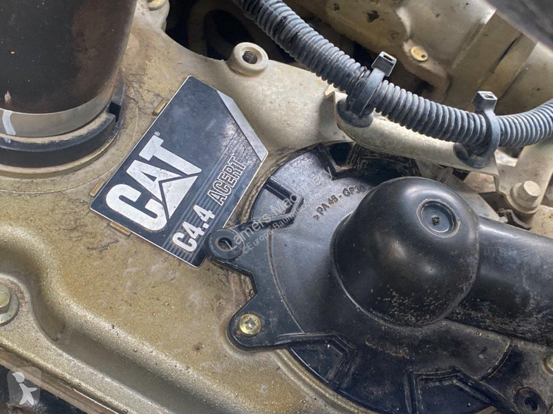 Traktor med grab Caterpillar 2 NVT