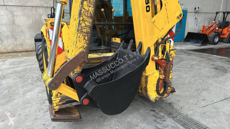 Экскаватор-погрузчик MF Automation 60HX 4X4