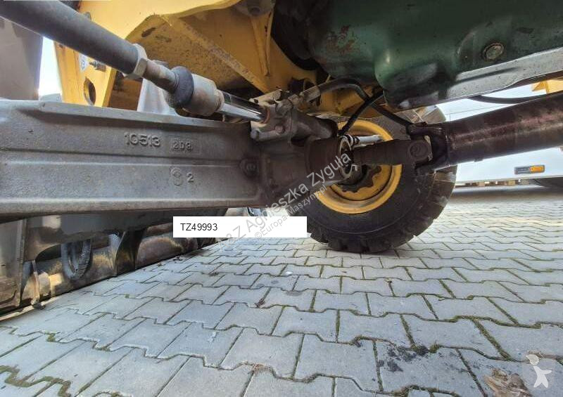 Traktor med grab Volvo