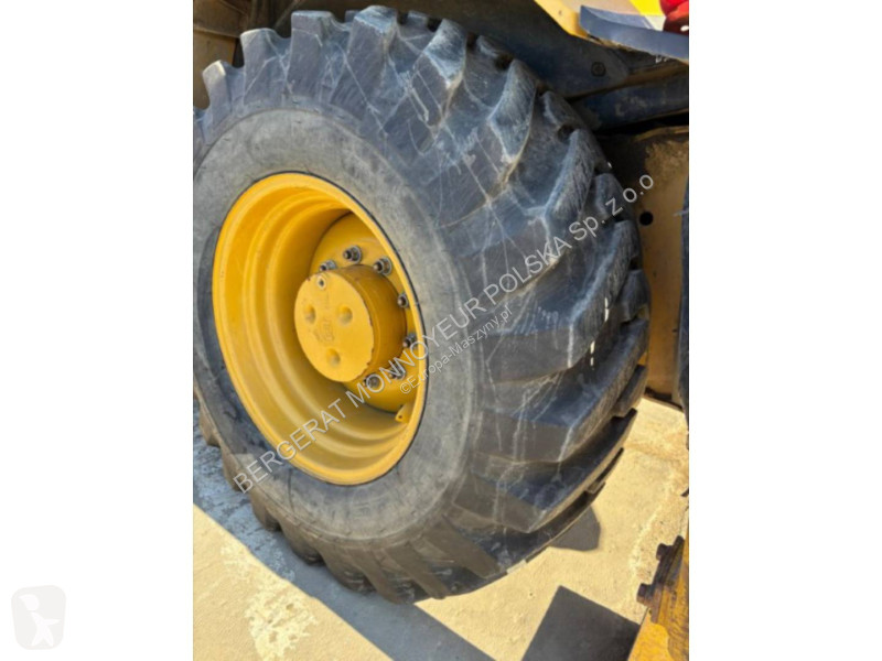 Koparko-ładowarka Caterpillar 432 F 2
