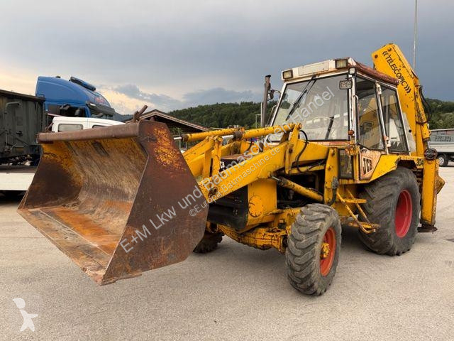 Rýpadlo-nakladač JCB Cx 3