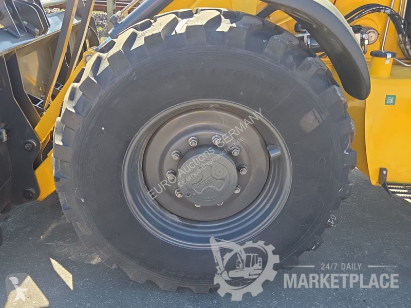 Bagr New Holland C