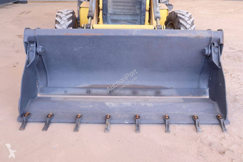 Tractopelle New Holland B80B