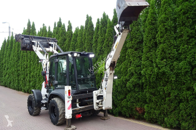 Buldoexcavator JCB 2CX 3CX