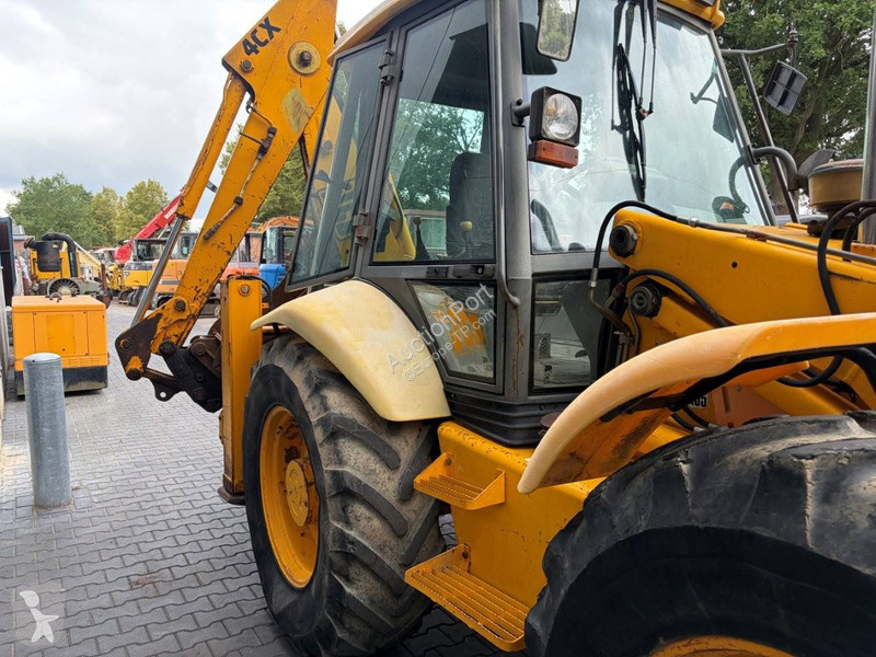 Koparko-ładowarka JCB