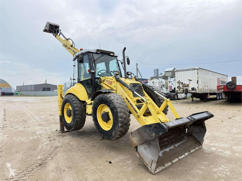 Tractopelle New Holland B115-4PS