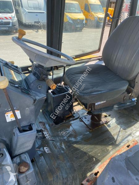 Tractopelle JCB