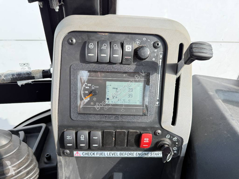 Buldoexcavator JCB 3DX /  (92HP) Super Eco Xpert