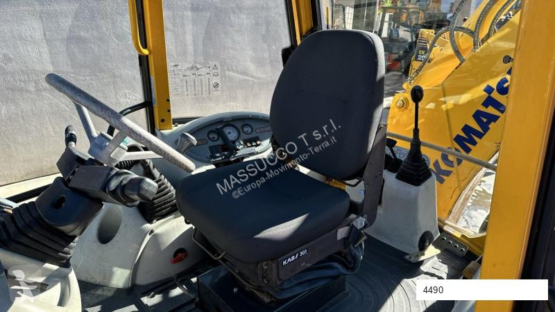 Terna Komatsu